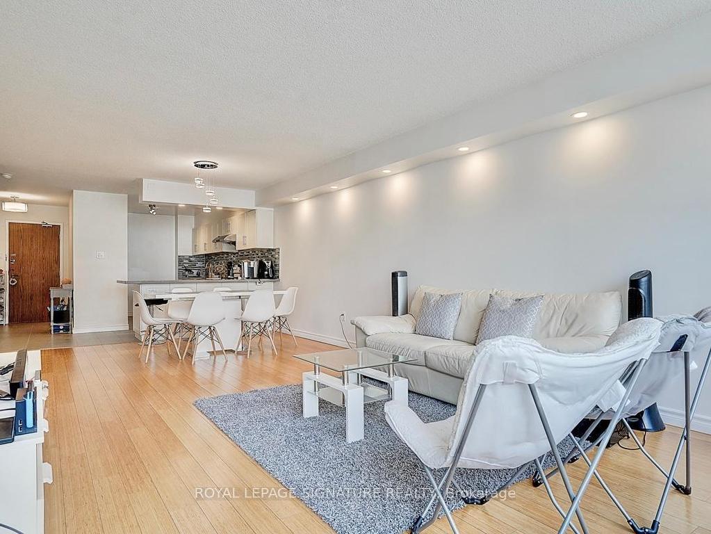 









45


Carlton

Street, 1209,
Toronto,




ON
M5B 2H9

