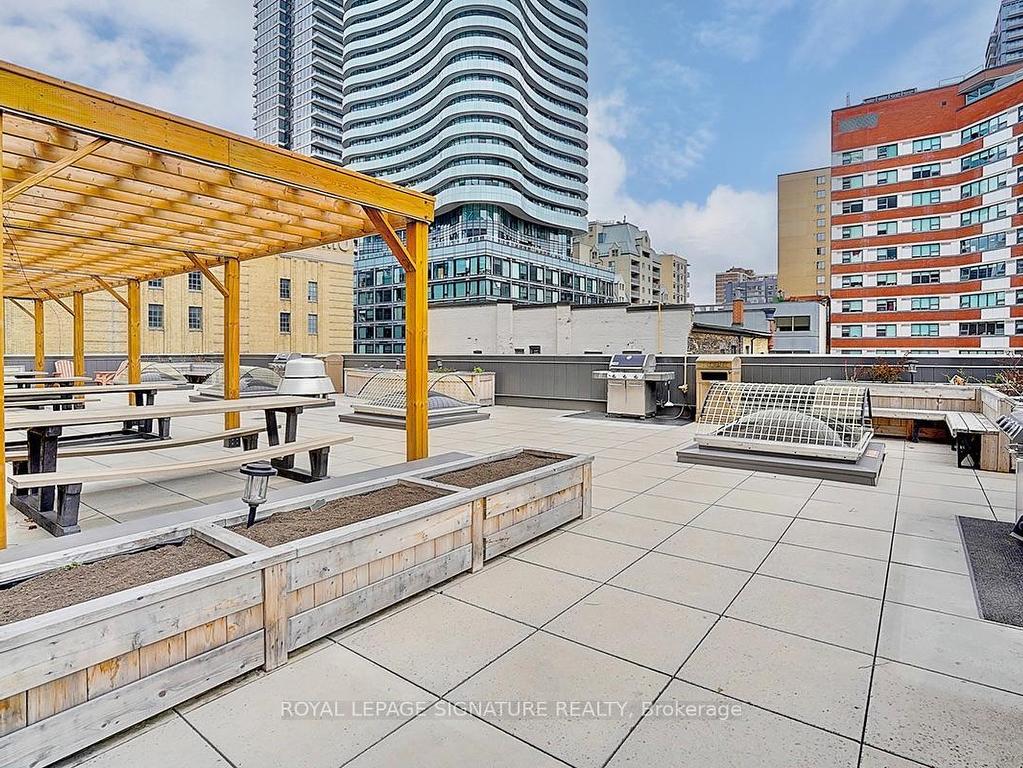 









45


Carlton

Street, 1209,
Toronto,




ON
M5B 2H9

