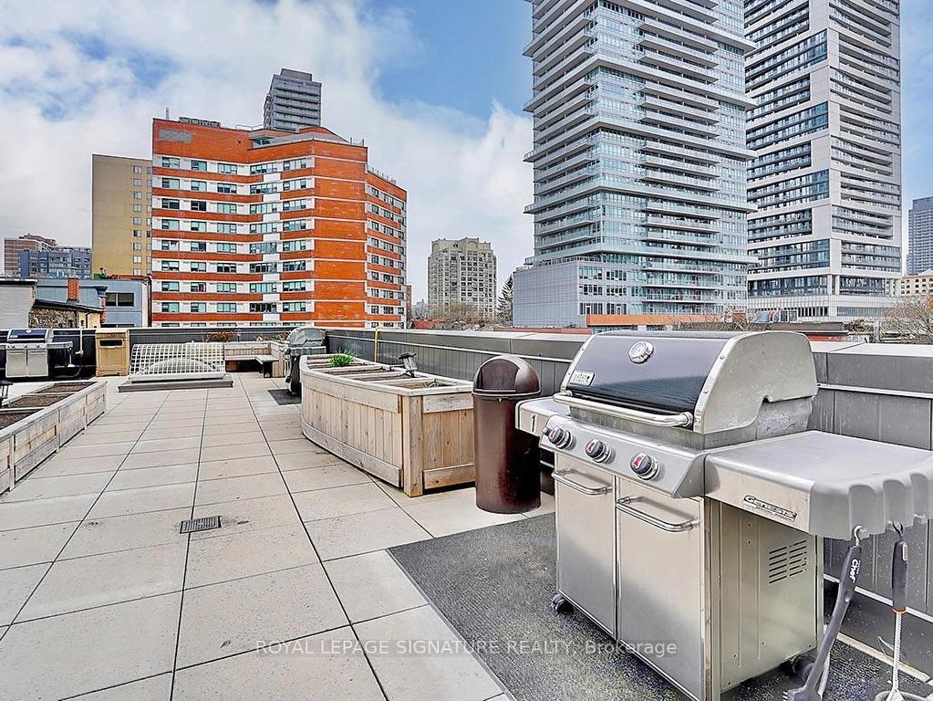 









45


Carlton

Street, 1209,
Toronto,




ON
M5B 2H9

