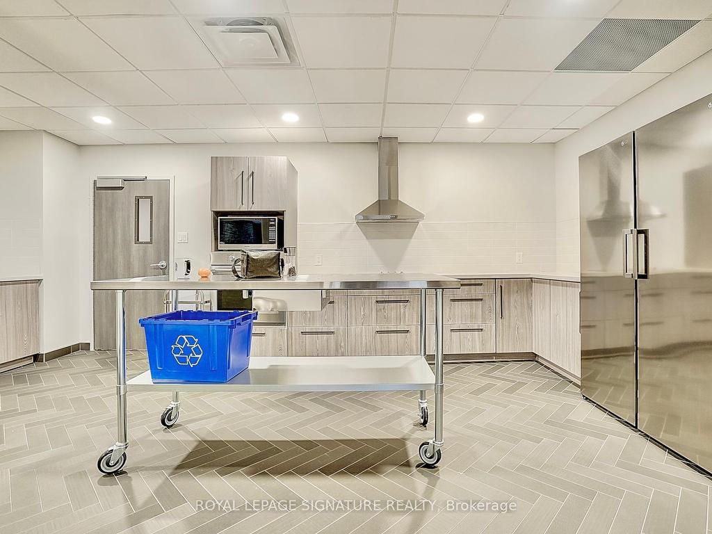 









45


Carlton

Street, 1209,
Toronto,




ON
M5B 2H9

