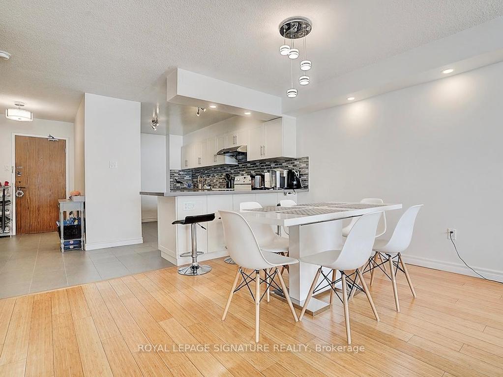 









45


Carlton

Street, 1209,
Toronto,




ON
M5B 2H9

