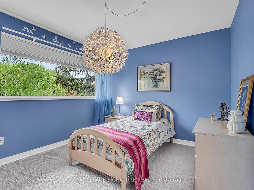 









8


Silverdale

Crescent,
Toronto,




ON
M3A 3H1

