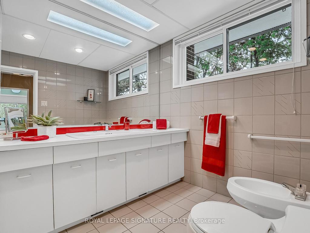 









8


Silverdale

Crescent,
Toronto,




ON
M3A 3H1

