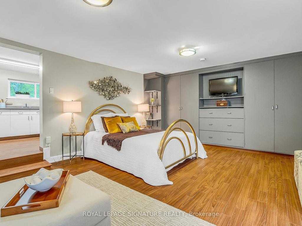 









8


Silverdale

Crescent,
Toronto,




ON
M3A 3H1

