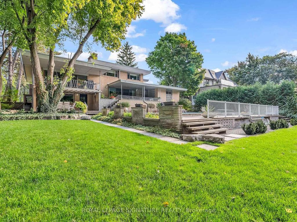 









8


Silverdale

Crescent,
Toronto,




ON
M3A 3H1

