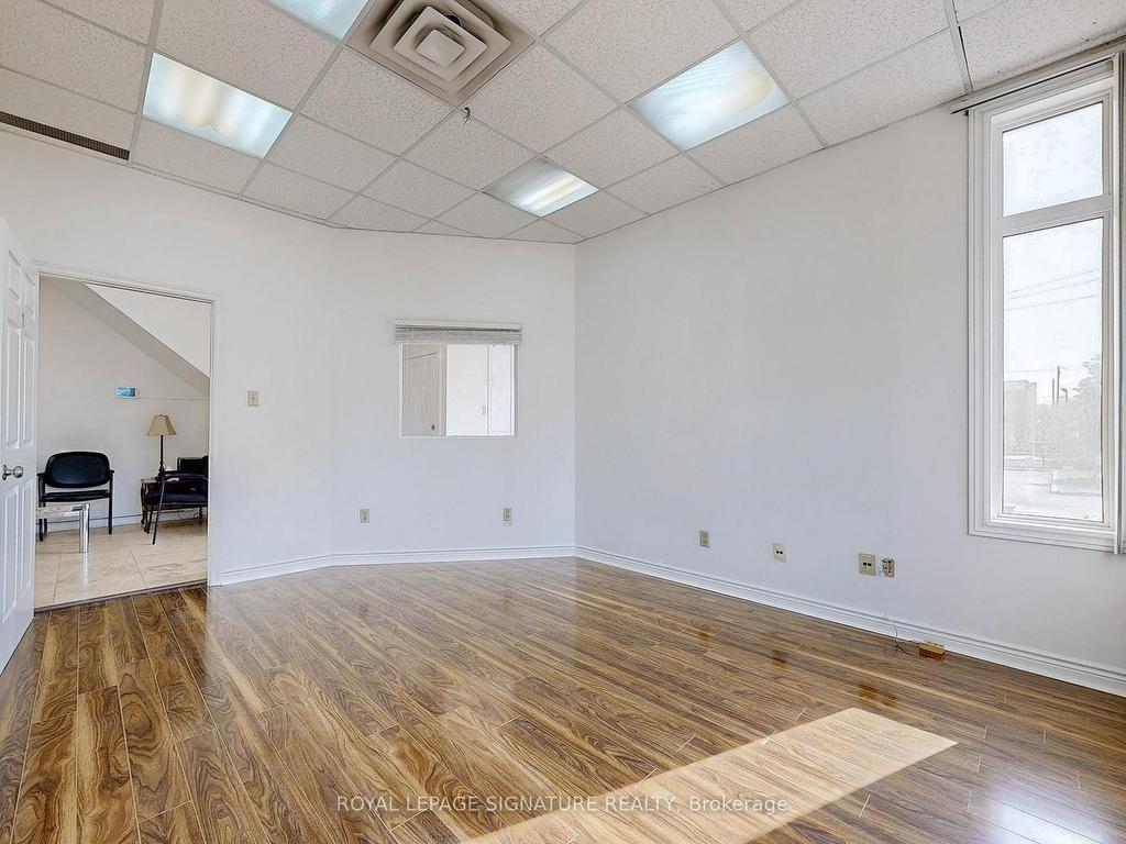 









951


Wilson

Avenue, 21L,
Toronto,




ON
M3K 2A7

