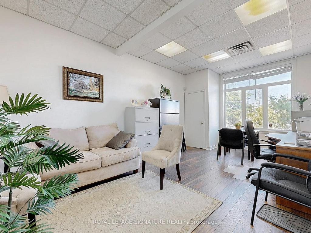 









951


Wilson

Avenue, 21L,
Toronto,




ON
M3K 2A7

