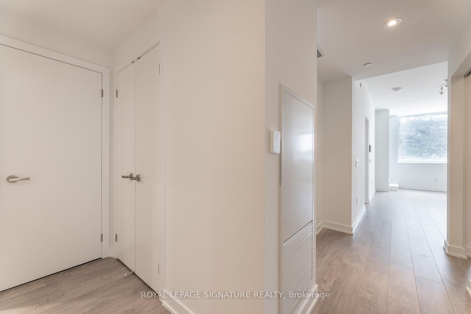 









28


Ann

Street, 215,
Mississauga,




ON
M3C 0H5

