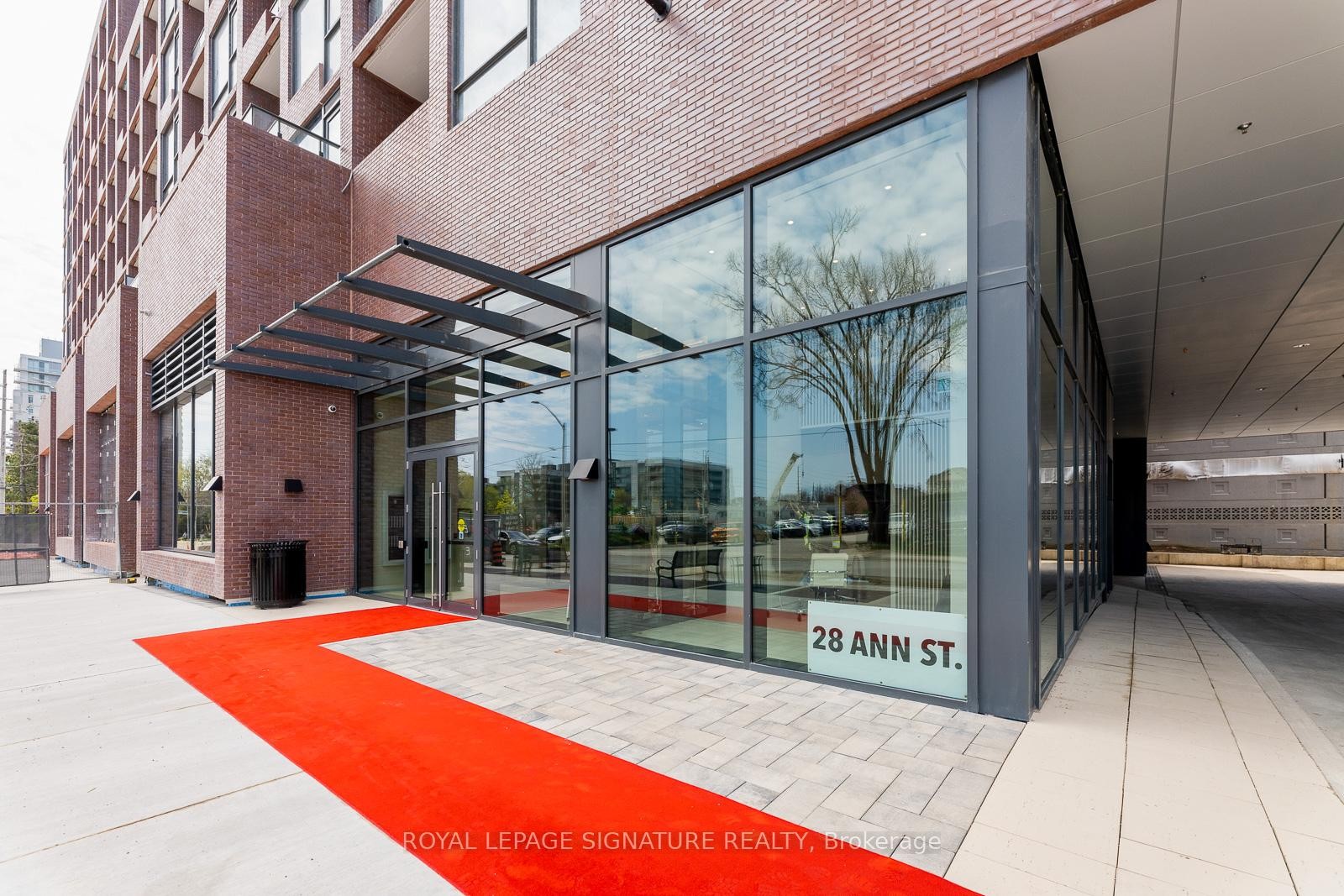 









28


Ann

Street, 215,
Mississauga,




ON
M3C 0H5

