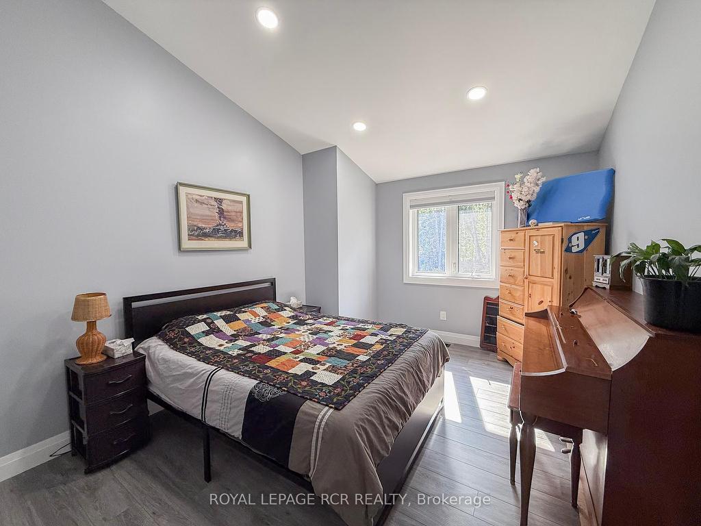 









9


Lytle

Lane,
Kawartha Lakes,




ON
K0M 2B0


