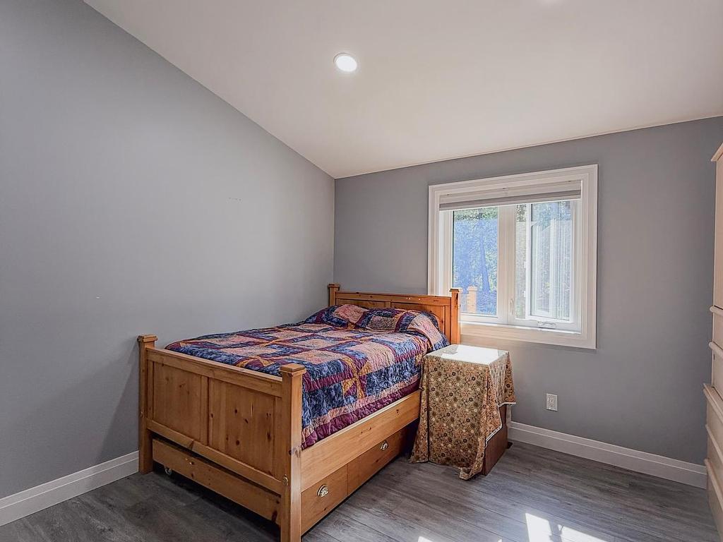 









9


Lytle

Lane,
Kawartha Lakes,




ON
K0M 2B0

