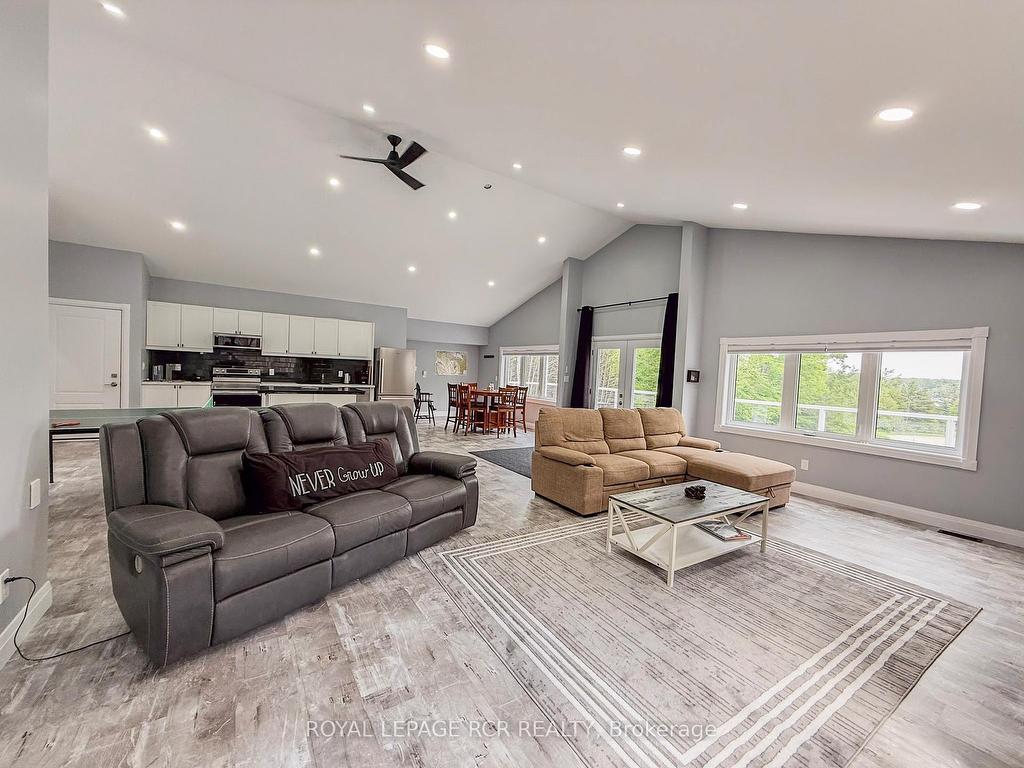 









9


Lytle

Lane,
Kawartha Lakes,




ON
K0M 2B0

