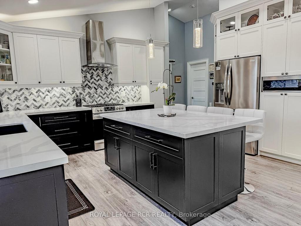 









9


Lytle

Lane,
Kawartha Lakes,




ON
K0M 2B0

