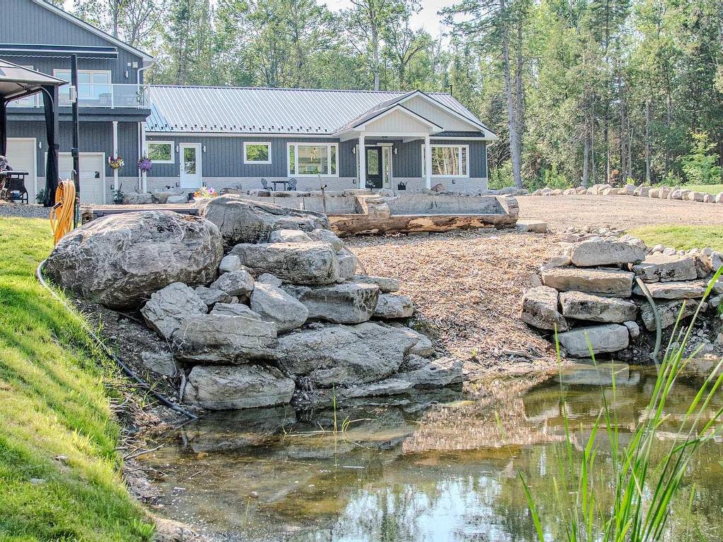 









9


Lytle

Lane,
Kawartha Lakes,




ON
K0M 2B0

