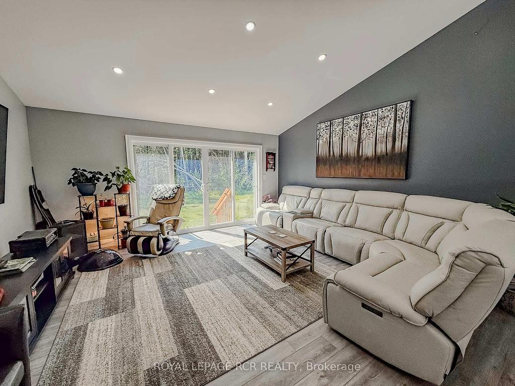 









9


Lytle

Lane,
Kawartha Lakes,




ON
K0M 2B0

