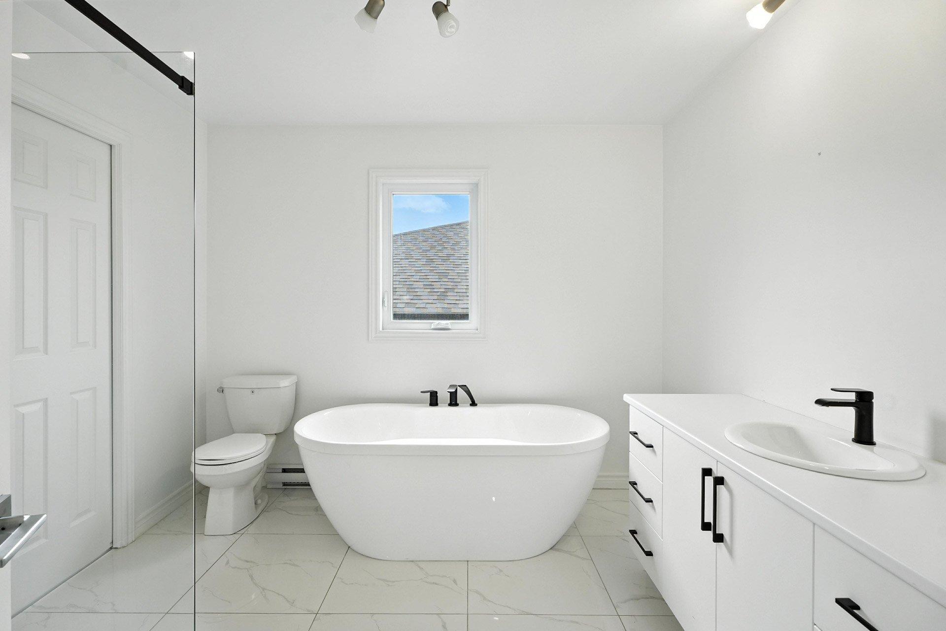 









87


Rue Adélard-Hamelin

,
Gatineau (Buckingham),




QC
J8L0Y8

