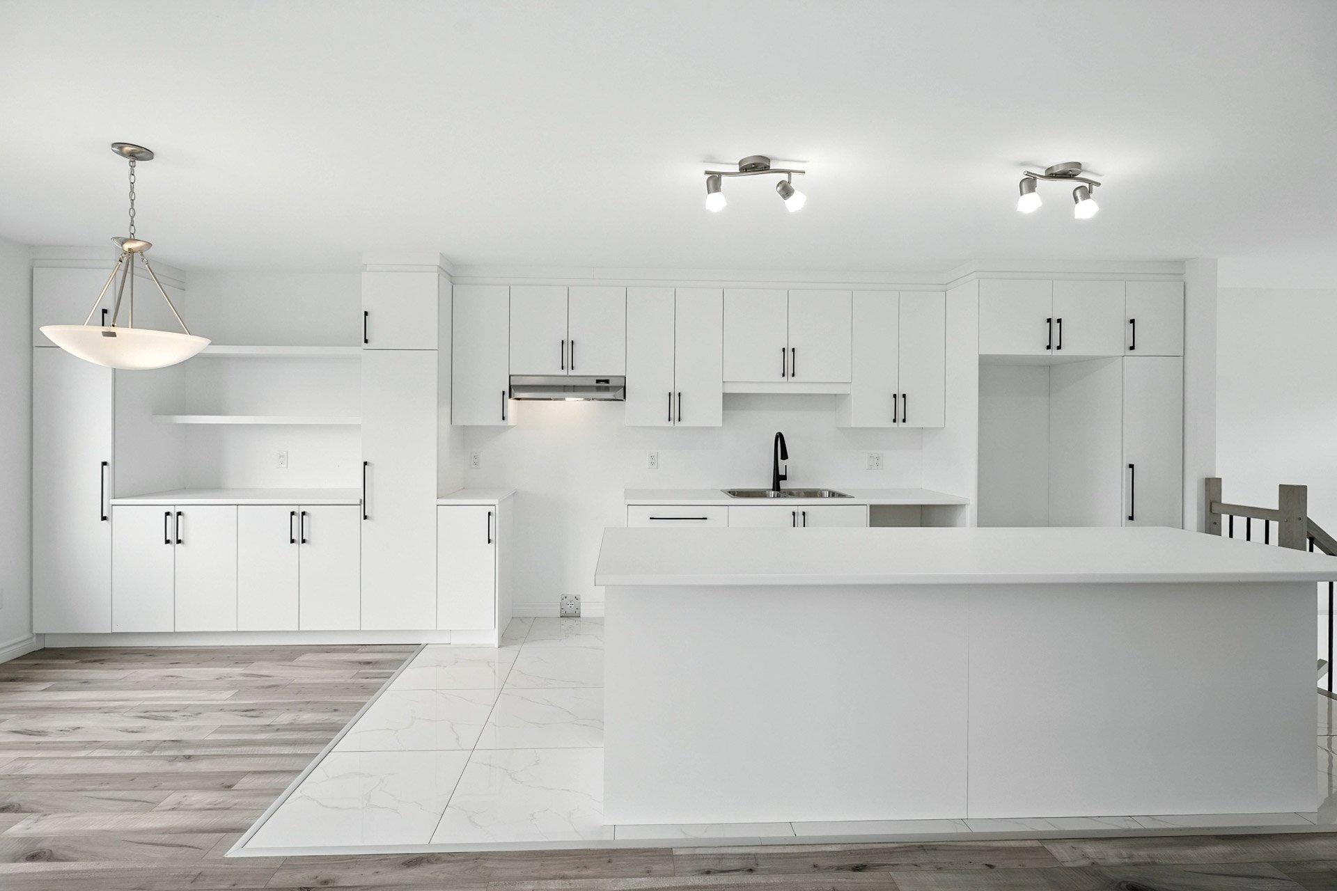 









87


Rue Adélard-Hamelin

,
Gatineau (Buckingham),




QC
J8L0Y8

