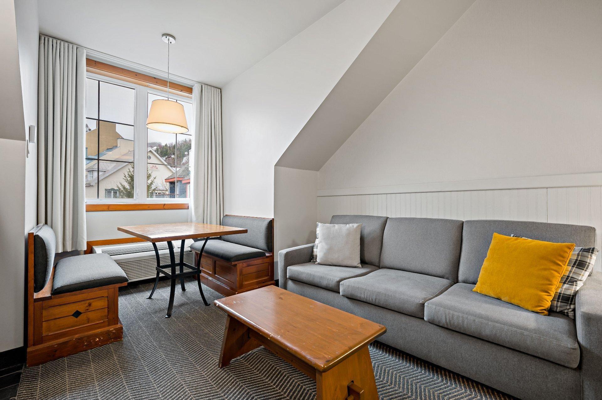 









140


Ch. au Pied-de-la-Montagne

, 518,
Mont-Tremblant,




QC
J8E3M2

