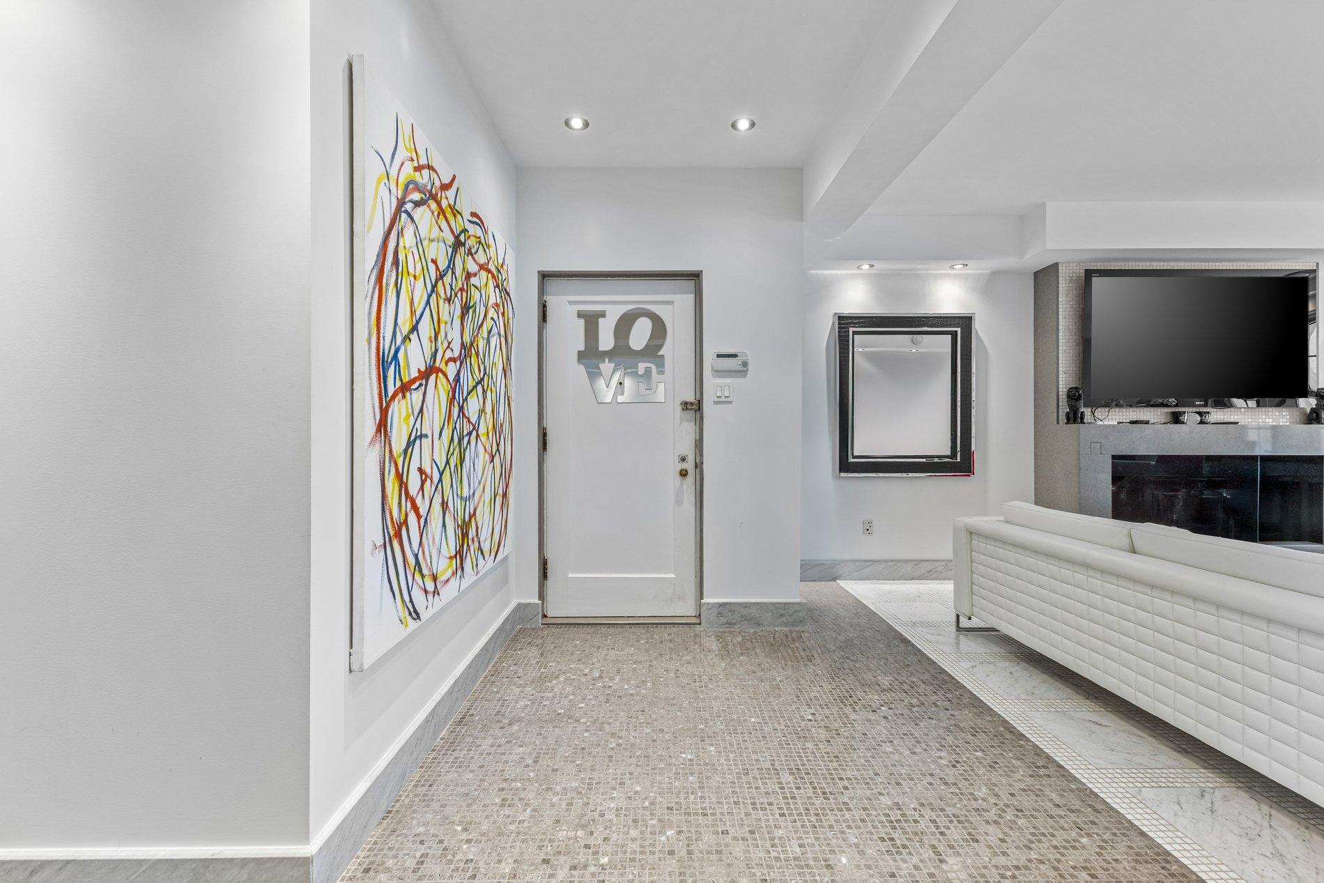 









1321


Rue Sherbrooke O.

, B51,
Montréal (Ville-Marie),




QC
H3G1J4

