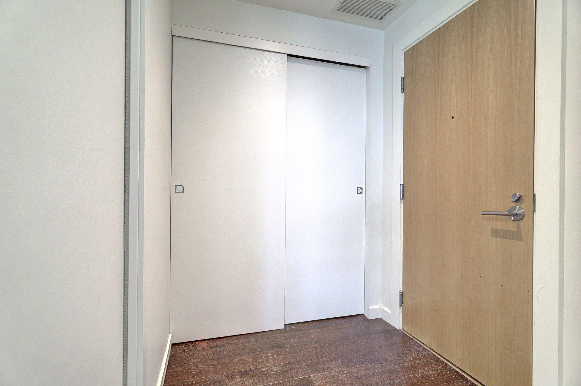 









1450


Boul. René-Lévesque O.

, 407,
Montréal (Ville-Marie),




QC
H3G0E1

