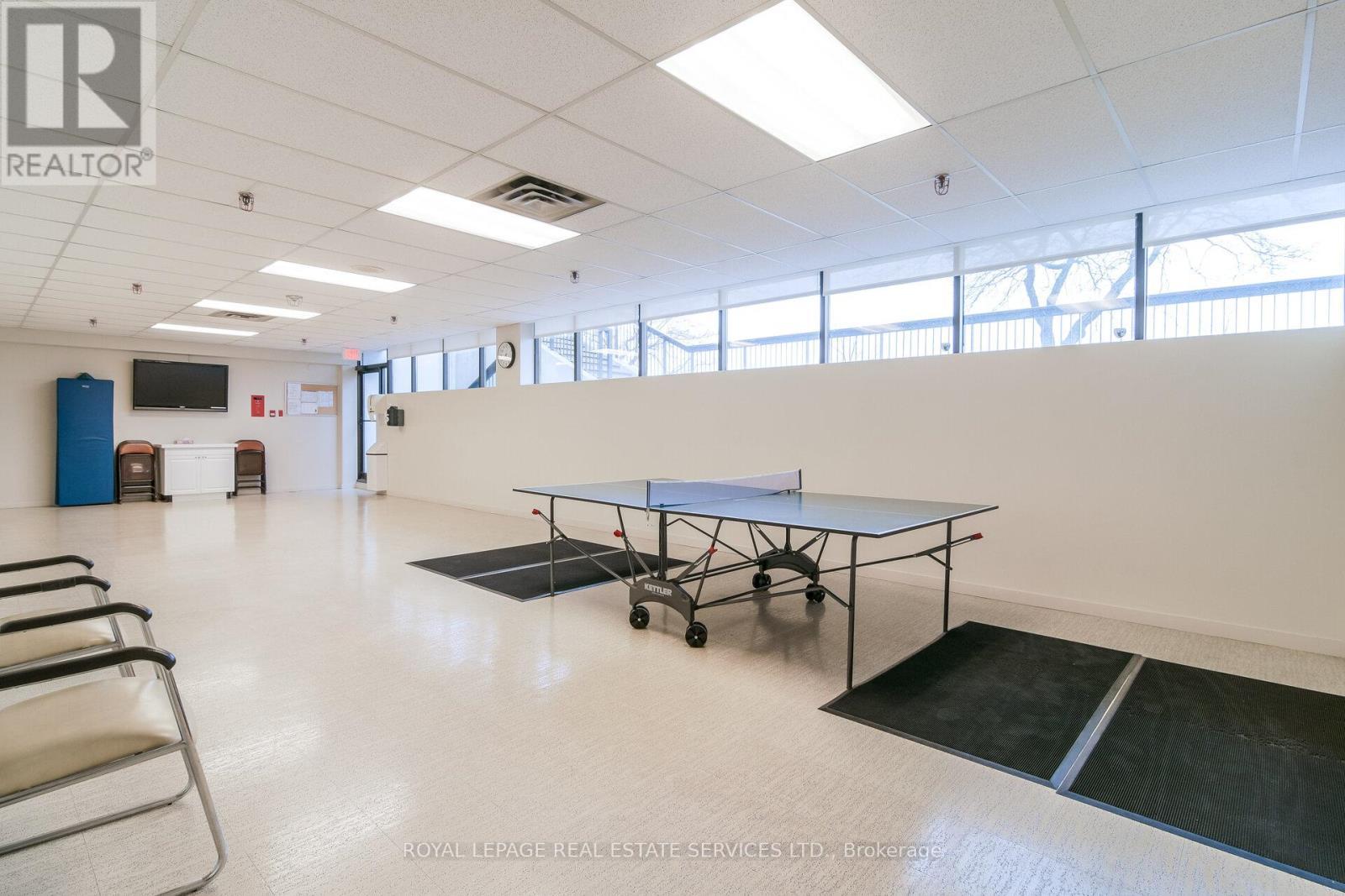 












306 - 2180 MARINE DRIVE

,
Oakville,




Ontario
L6L5V2

