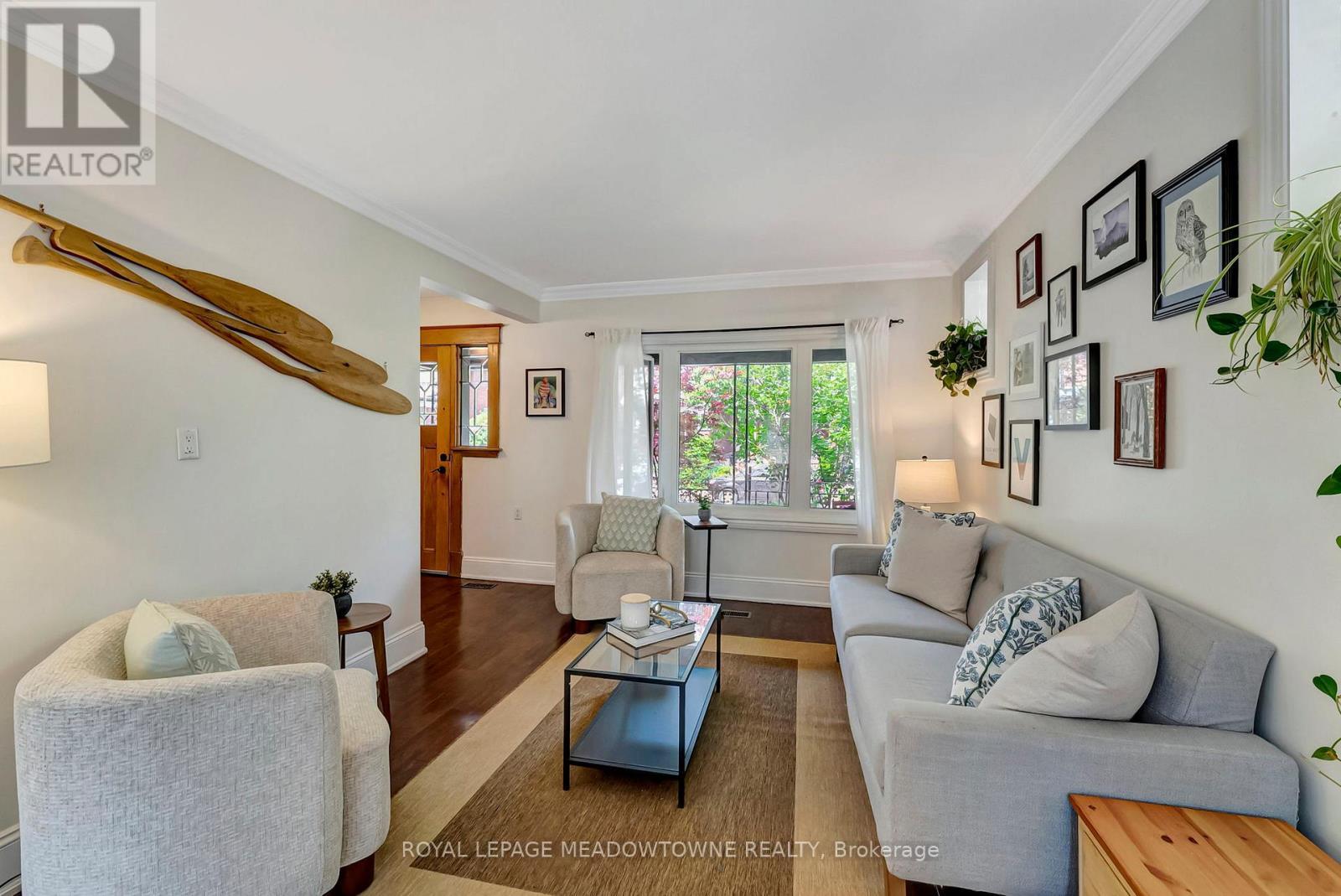 












201 ROTHSAY AVENUE

,
Hamilton,




Ontario
L8M3G6

