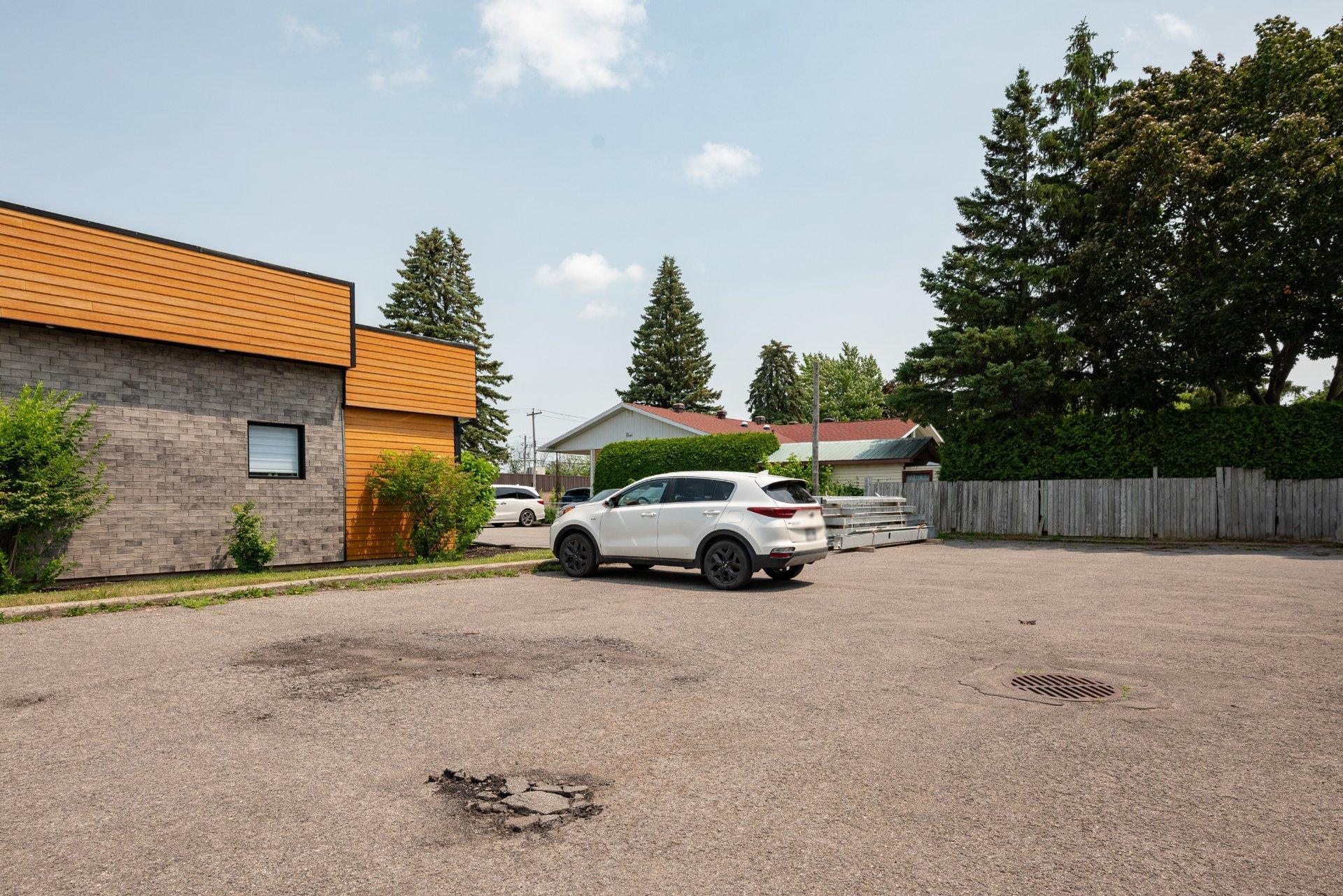 









26


Boul. Georges-Gagné S.

,
Delson,




QC
J5B2E2

