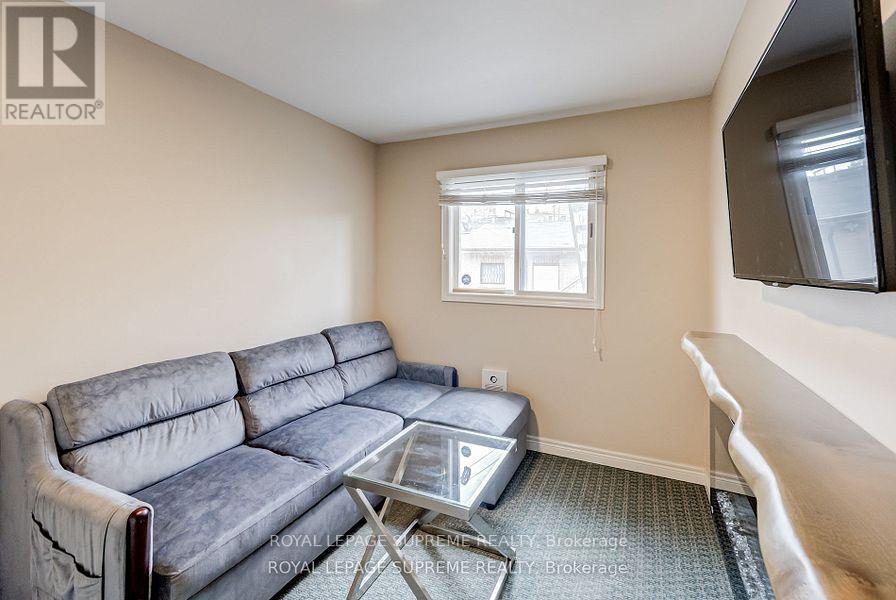 












1 - 20 EDNA AVENUE

,
Toronto,




Ontario
M6P1B5

