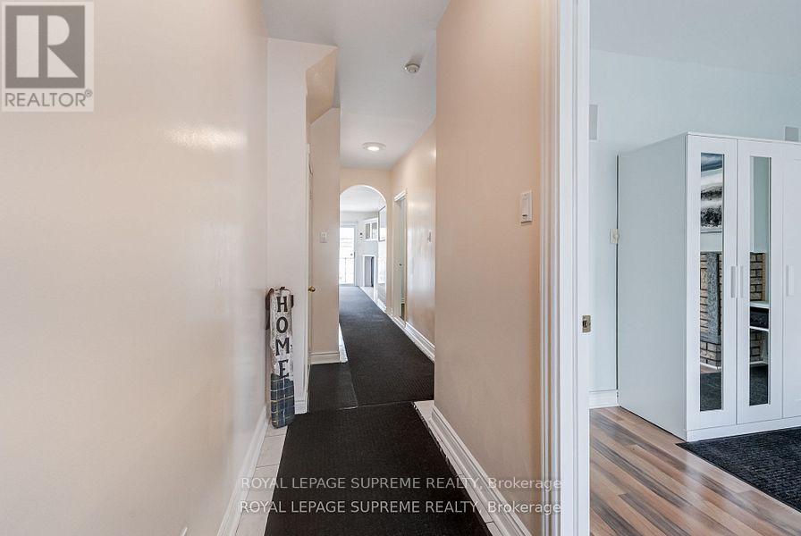 












1 - 20 EDNA AVENUE

,
Toronto,




Ontario
M6P1B5

