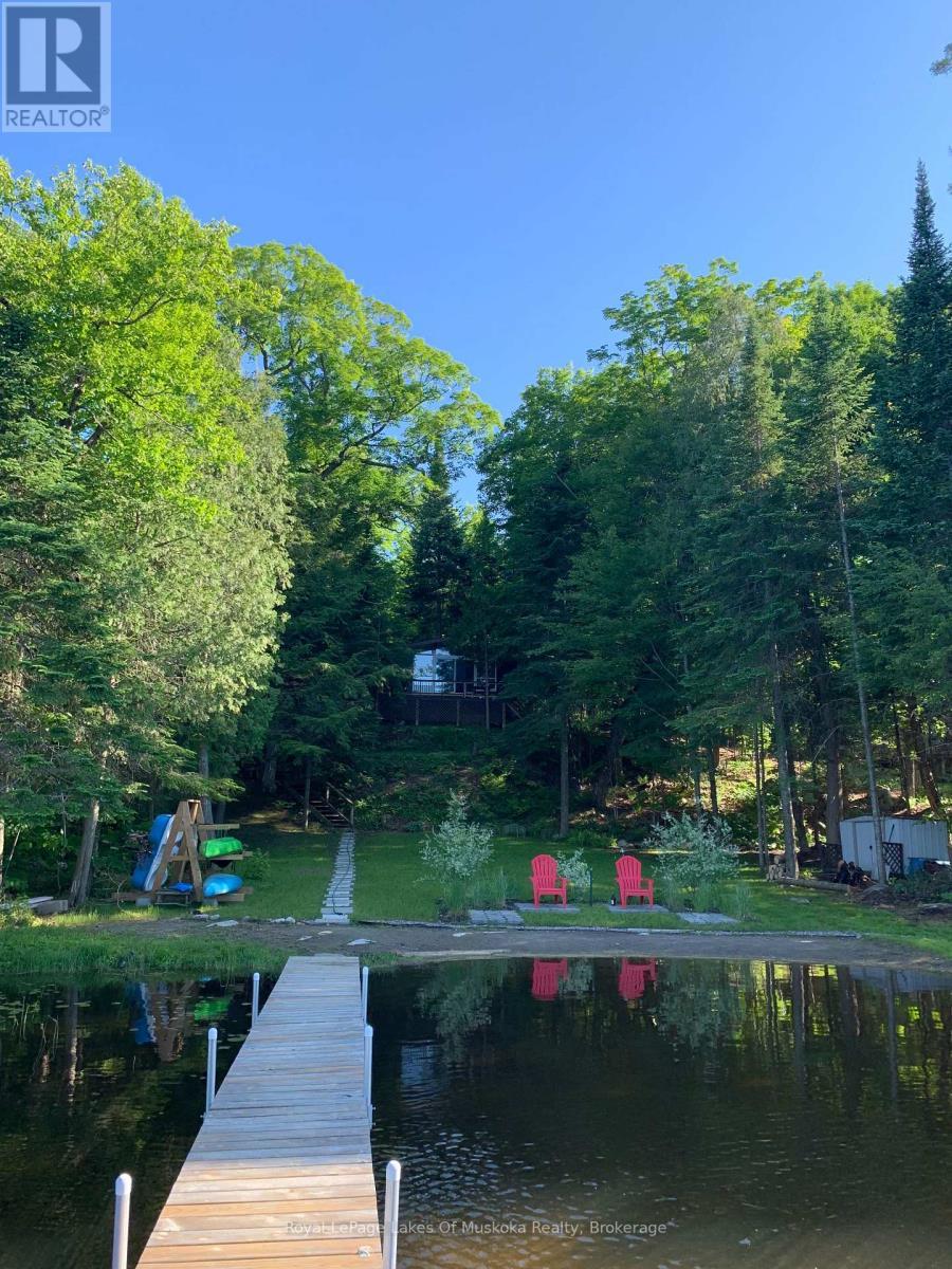 












879 RELATIVE ROAD

,
Armour,




Ontario
P0A1C0

