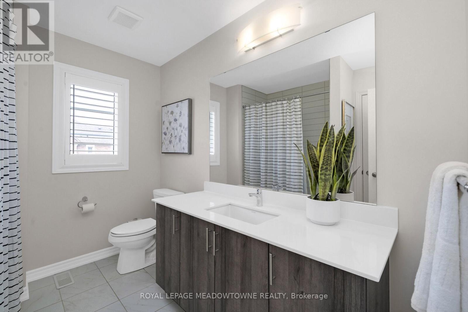 












628 BEAM COURT

,
Milton,




Ontario
L9E1L3


