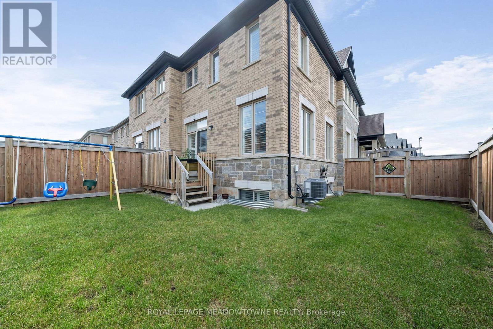 












628 BEAM COURT

,
Milton,




Ontario
L9E1L3

