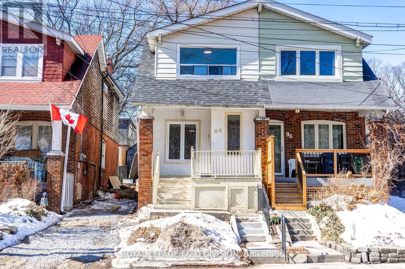 












94 BROOKSIDE DRIVE

,
Toronto,




Ontario
M4E2M1

