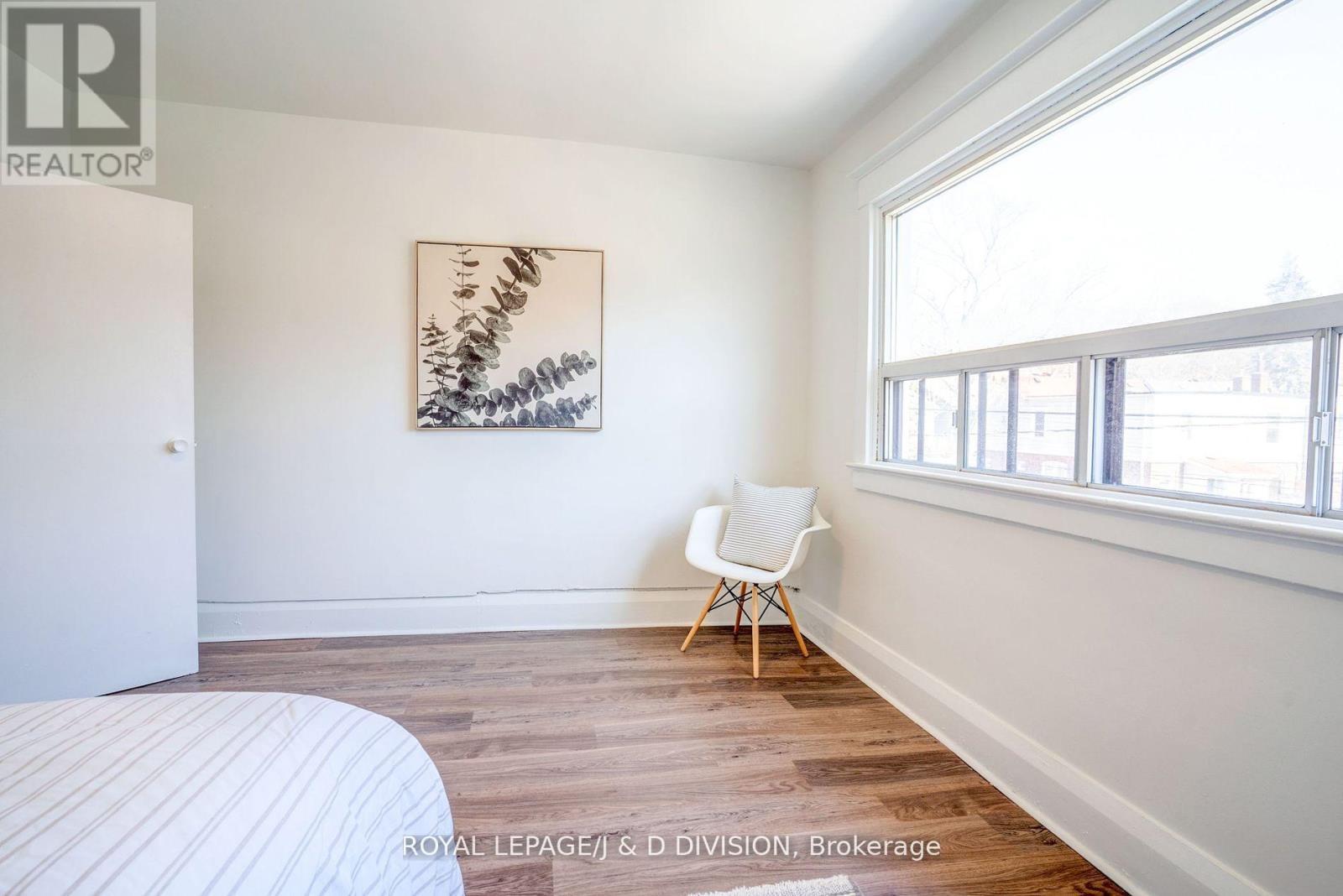 












94 BROOKSIDE DRIVE

,
Toronto,




Ontario
M4E2M1

