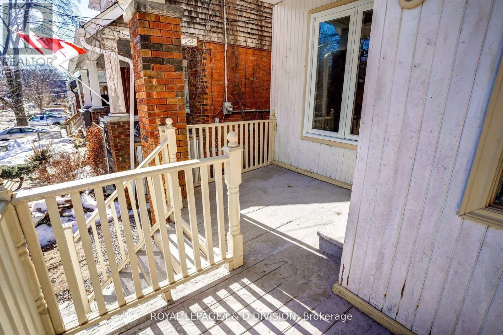 












94 BROOKSIDE DRIVE

,
Toronto,




Ontario
M4E2M1


