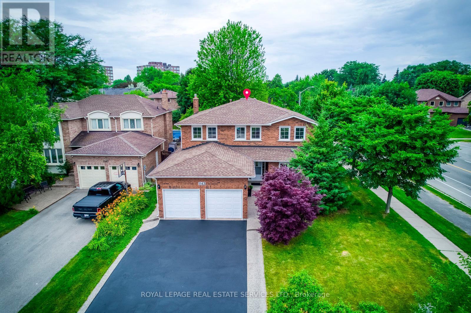 












1143 CHAPELTON PLACE

,
Oakville,




Ontario
L6M2B1

