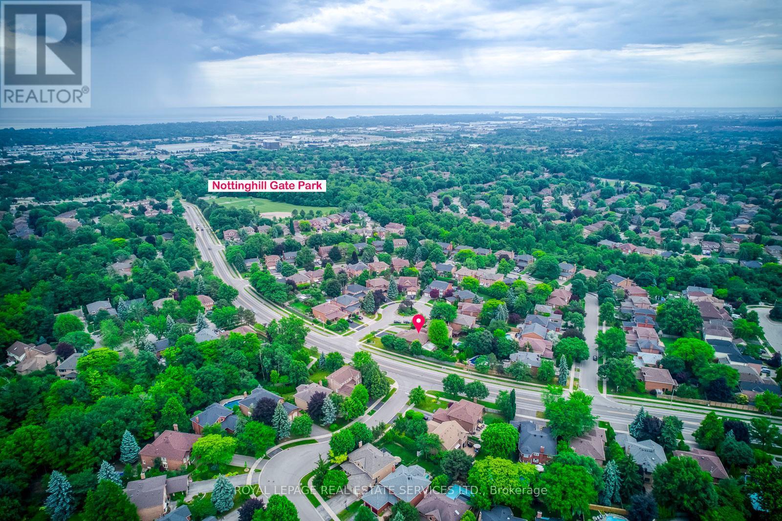 












1143 CHAPELTON PLACE

,
Oakville,




Ontario
L6M2B1

