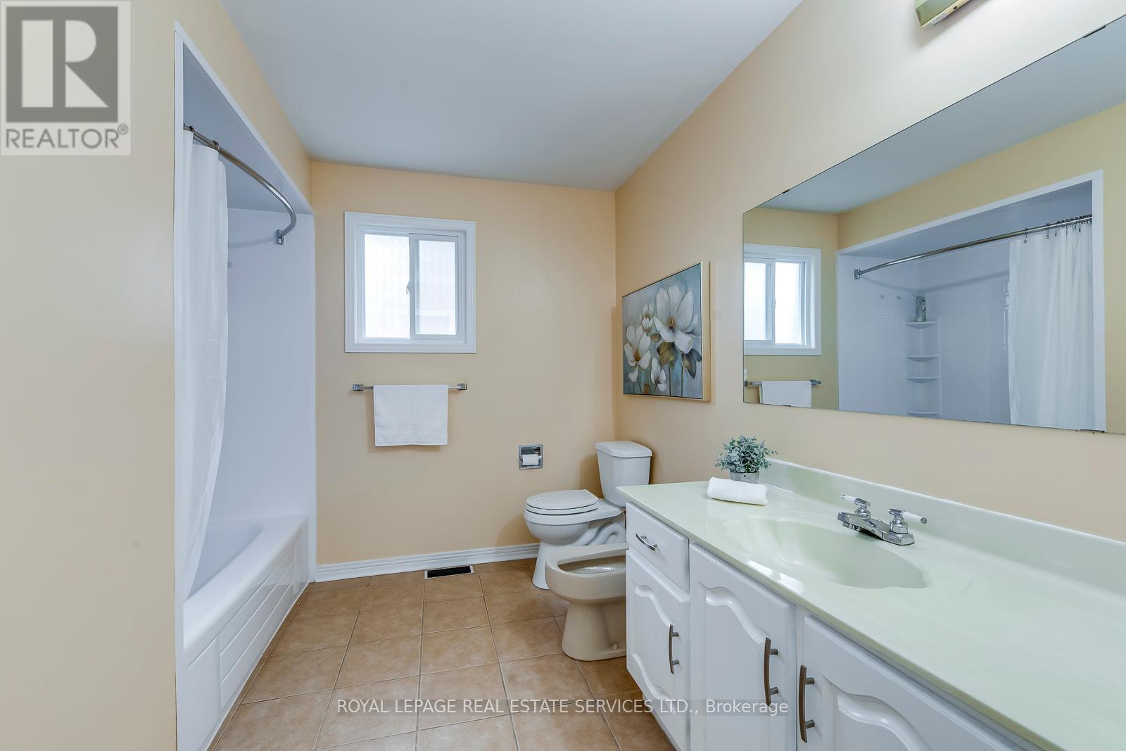 












1143 CHAPELTON PLACE

,
Oakville,




Ontario
L6M2B1

