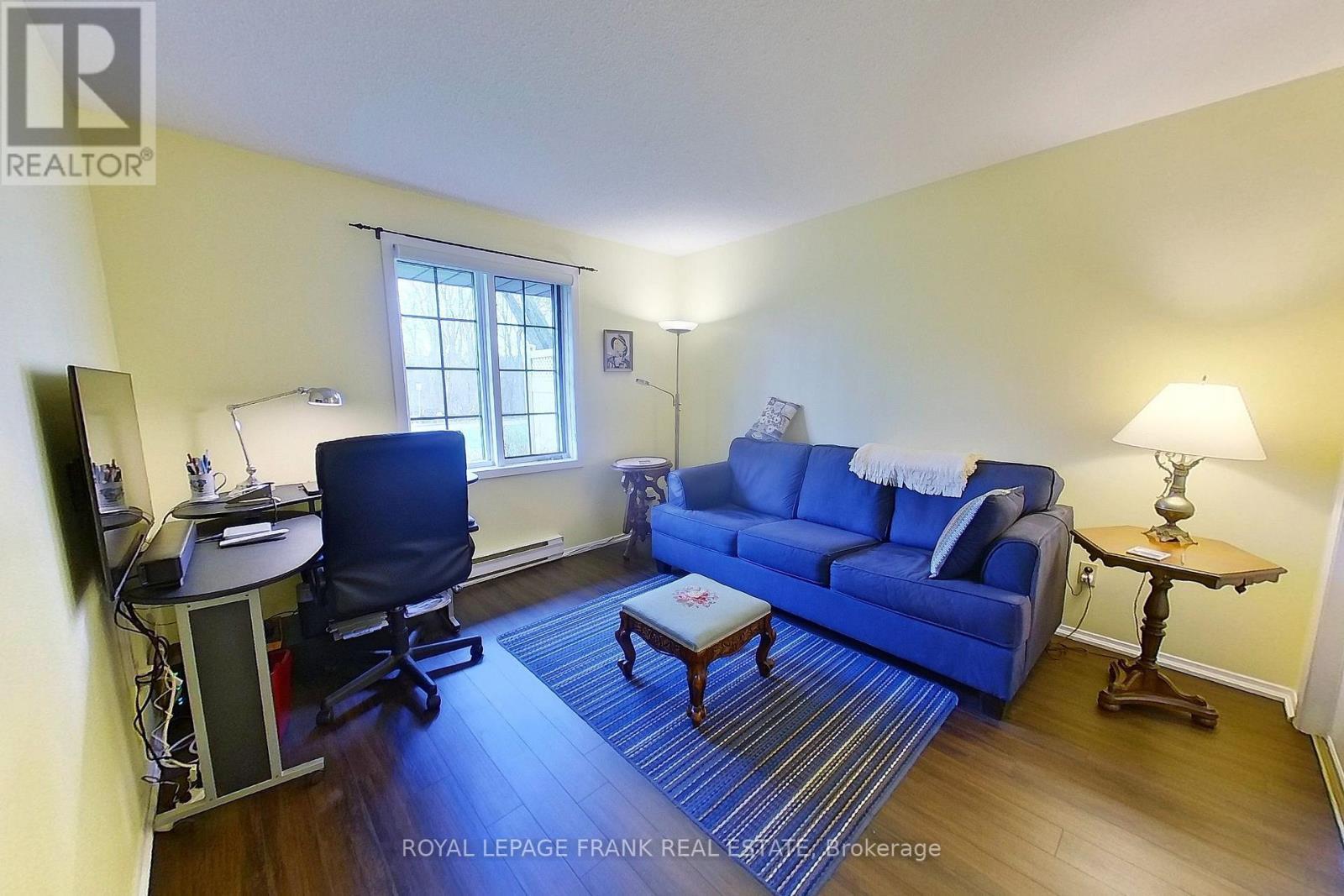












1 - 21 PADDOCK WOOD

,
Peterborough East (North),




Ontario
K9H7H2

