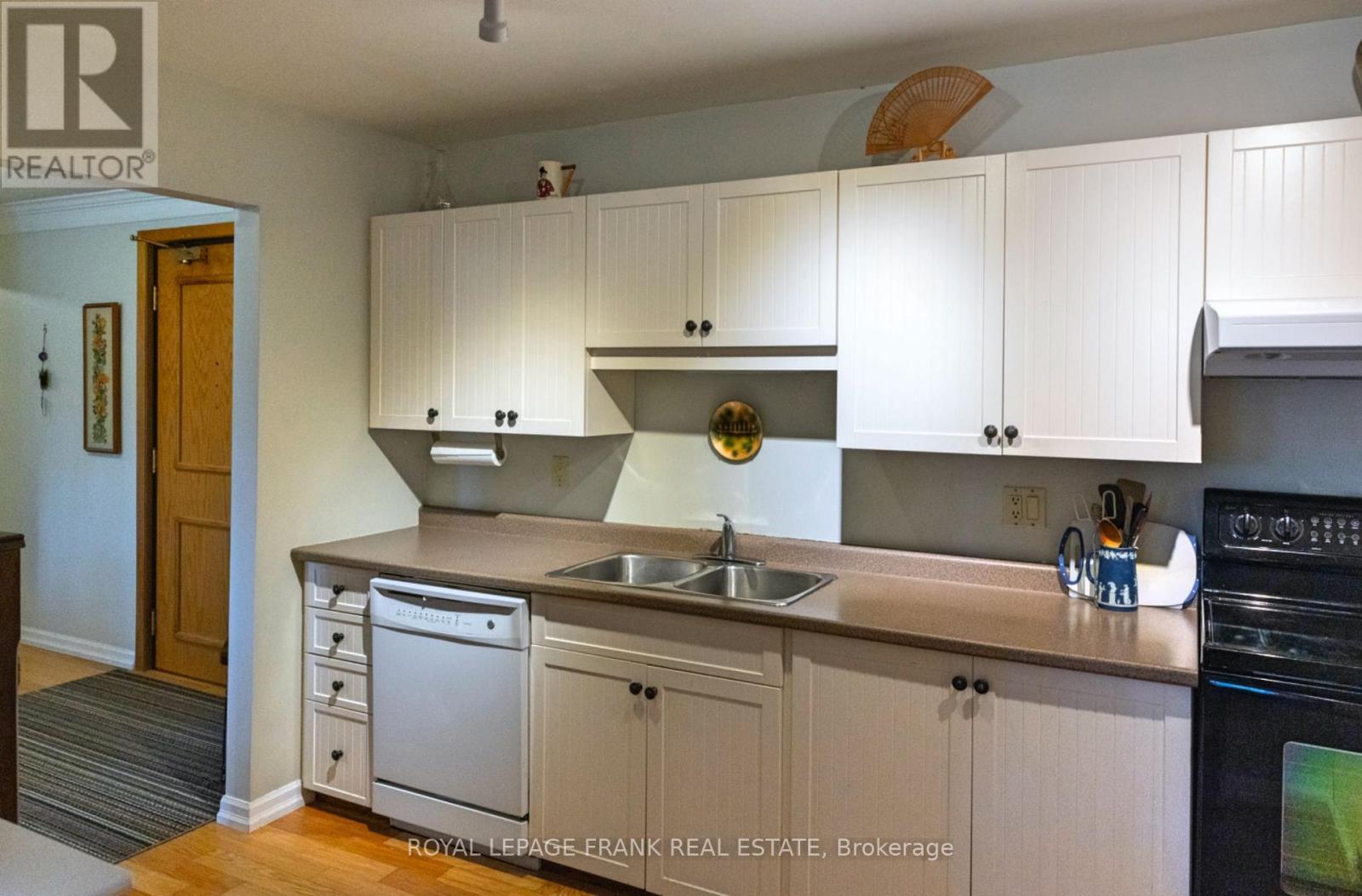 












1 - 21 PADDOCK WOOD

,
Peterborough East (North),




Ontario
K9H7H2

