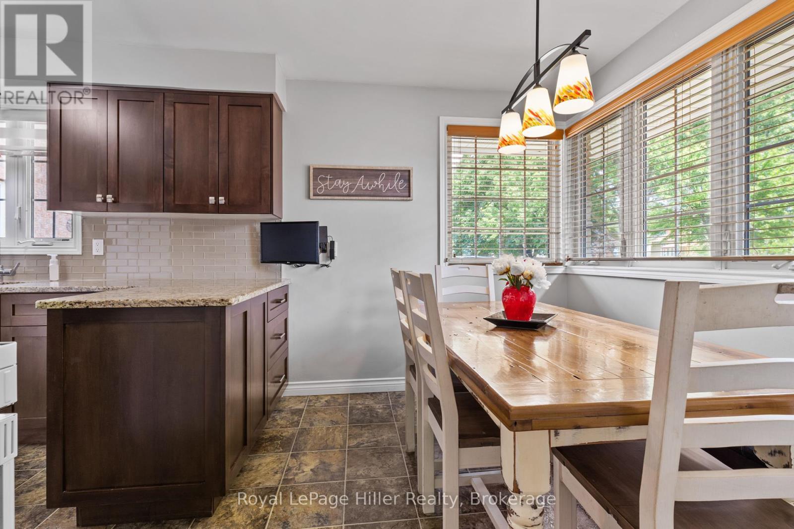 












47 WINDEMERE CRESCENT

,
Stratford,




Ontario
N5A6A8

