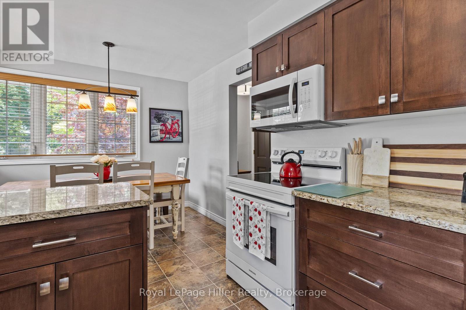 












47 WINDEMERE CRESCENT

,
Stratford,




Ontario
N5A6A8

