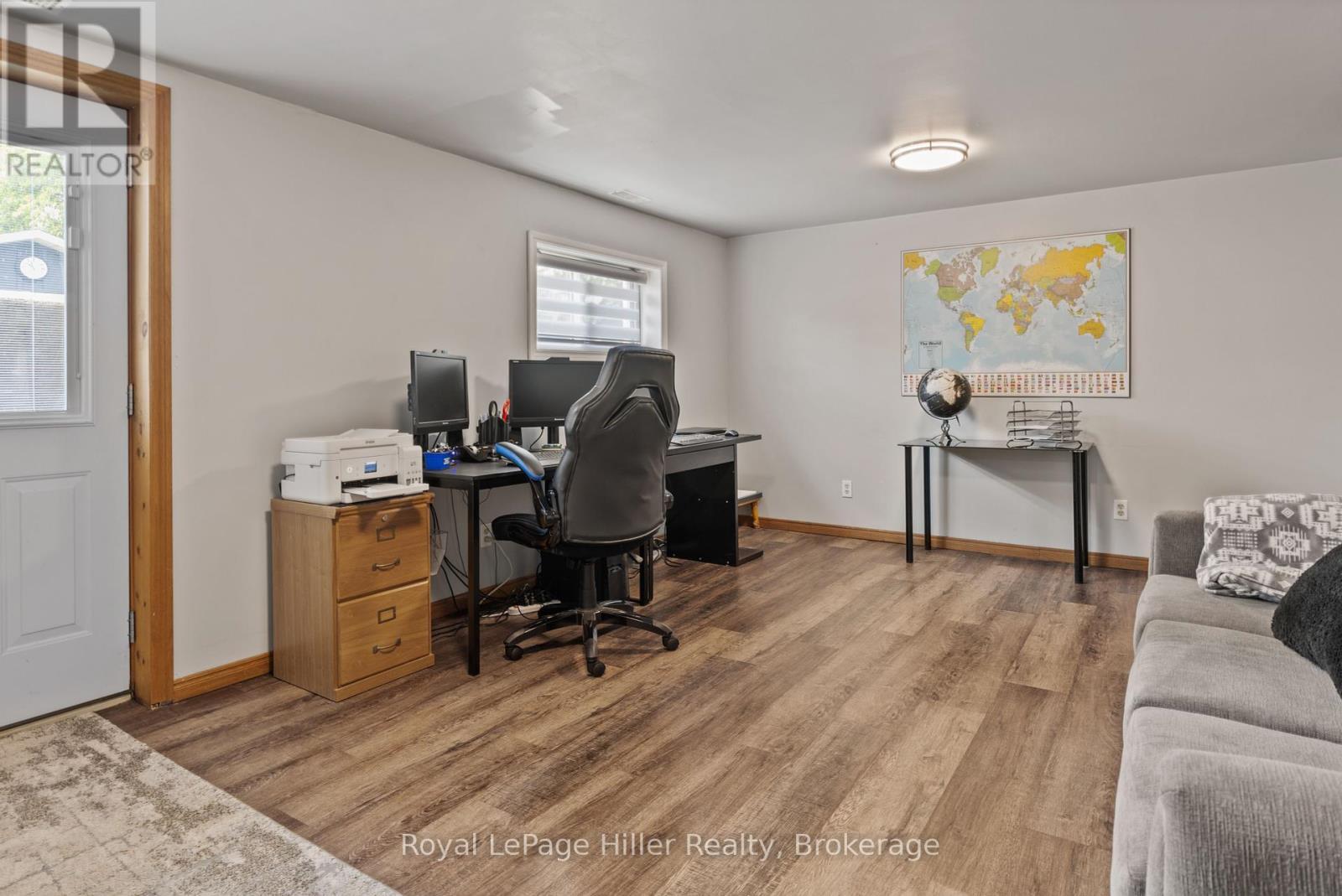 












47 WINDEMERE CRESCENT

,
Stratford,




Ontario
N5A6A8


