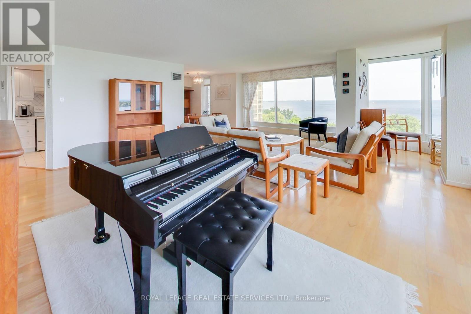 












904 - 2045 LAKE SHORE BOULEVARD W

,
Toronto,




Ontario
M8V2Z6

