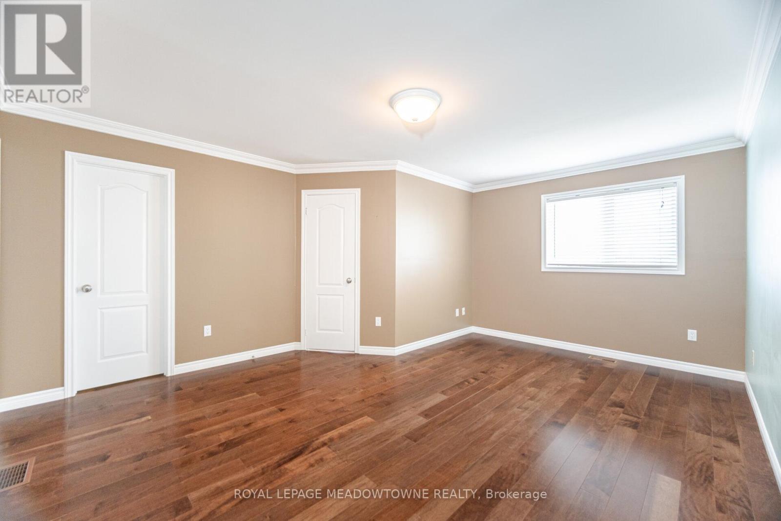 












33 BRIGHTSVIEW DRIVE

,
Richmond Hill,




Ontario
L4E3Z2

