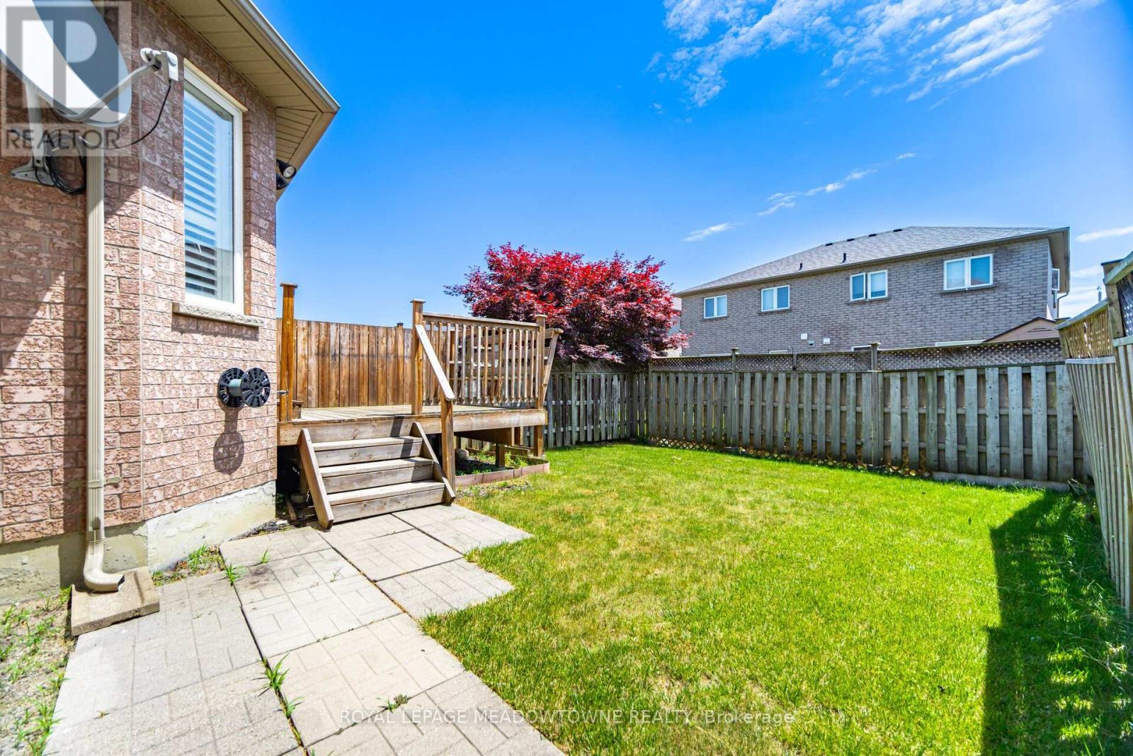












33 BRIGHTSVIEW DRIVE

,
Richmond Hill,




Ontario
L4E3Z2

