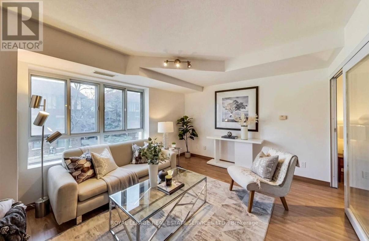 












208 - 15 MAPLEWOOD AVENUE

,
Toronto,




Ontario
M6C4B4

