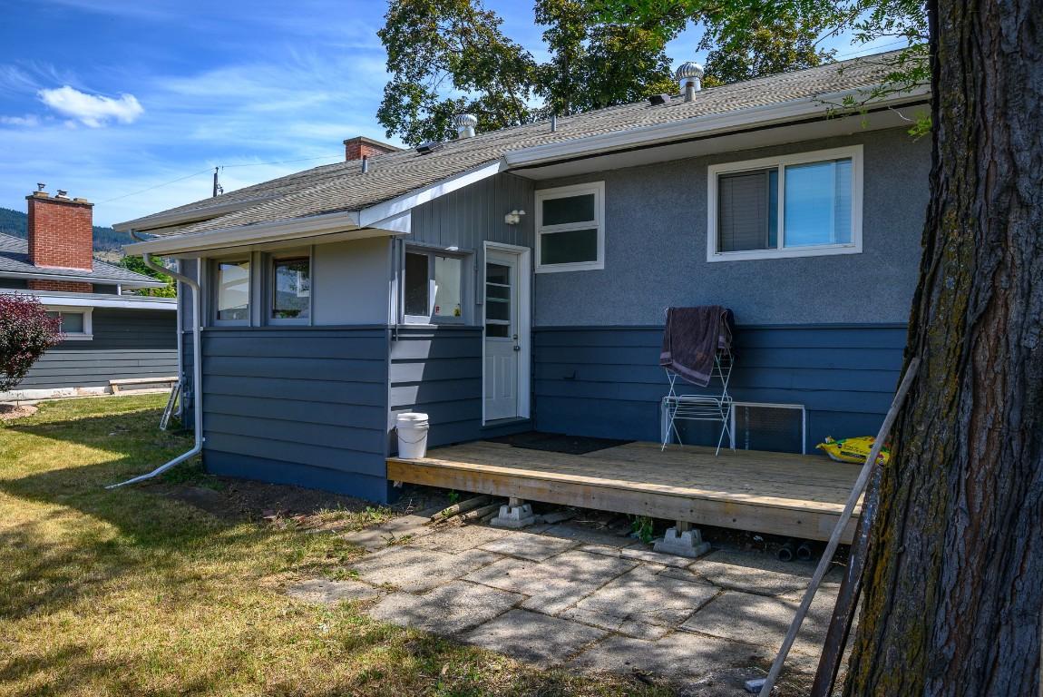 









1903


29

Crescent,
Vernon,




BC
V1T 1Y6

