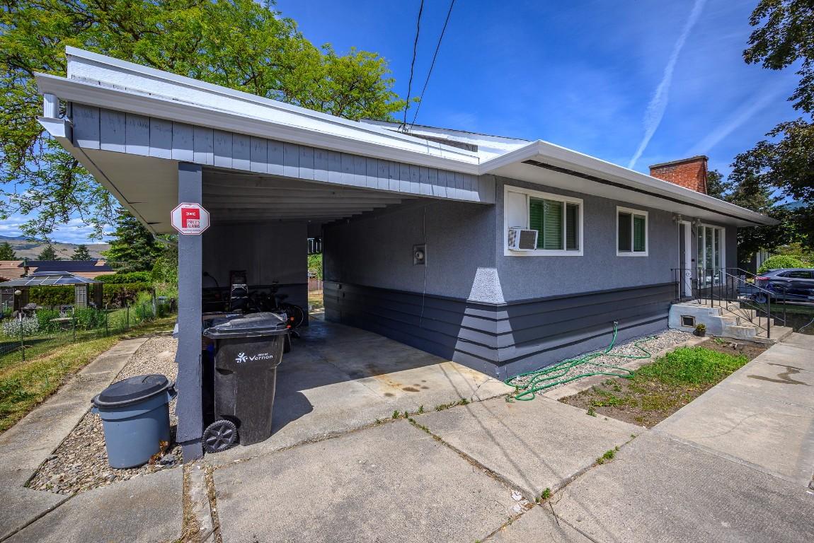 









1903


29

Crescent,
Vernon,




BC
V1T 1Y6

