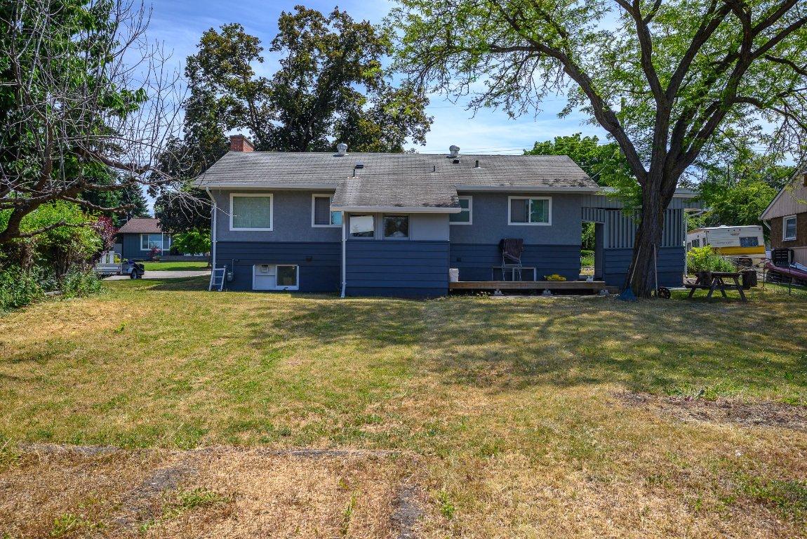 









1903


29

Crescent,
Vernon,




BC
V1T 1Y6

